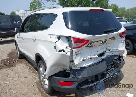 2014 Ford Escape Titanium z USA, uszkodzony, nr VIN 1FMCU0JX3EUD49971